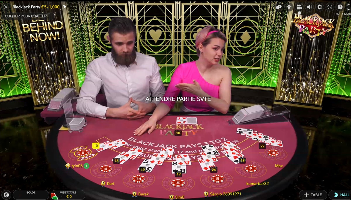 Ambiance garantie sur la table Blackjack Party